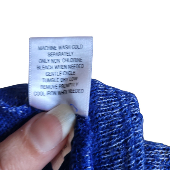 Mossimo blue striped short sleeve shirt, size xs* - Picture 4 of 5